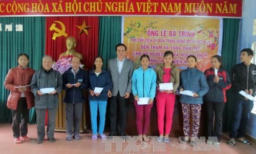 Thừa Thiên - Huế: Hơn 140 tấn gạo đã đến tay người nghèo trong dịp Tết